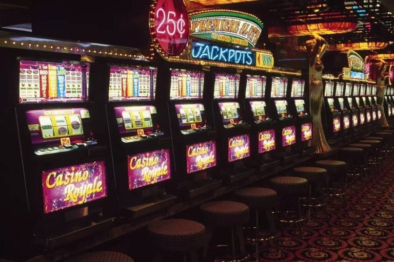 Antarmuka Ceme Online live dealer di aplikasi mobile ktvslot